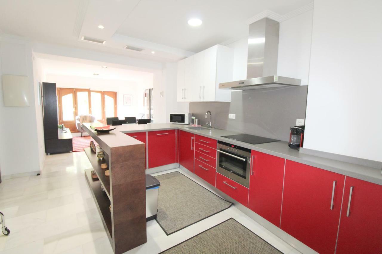 Precioso Apartamento Al Lado De Las Torres De Serrano Valensiya Dış mekan fotoğraf